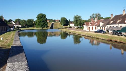 Le Canal de Briare à Rogny Les Sept Ecluses